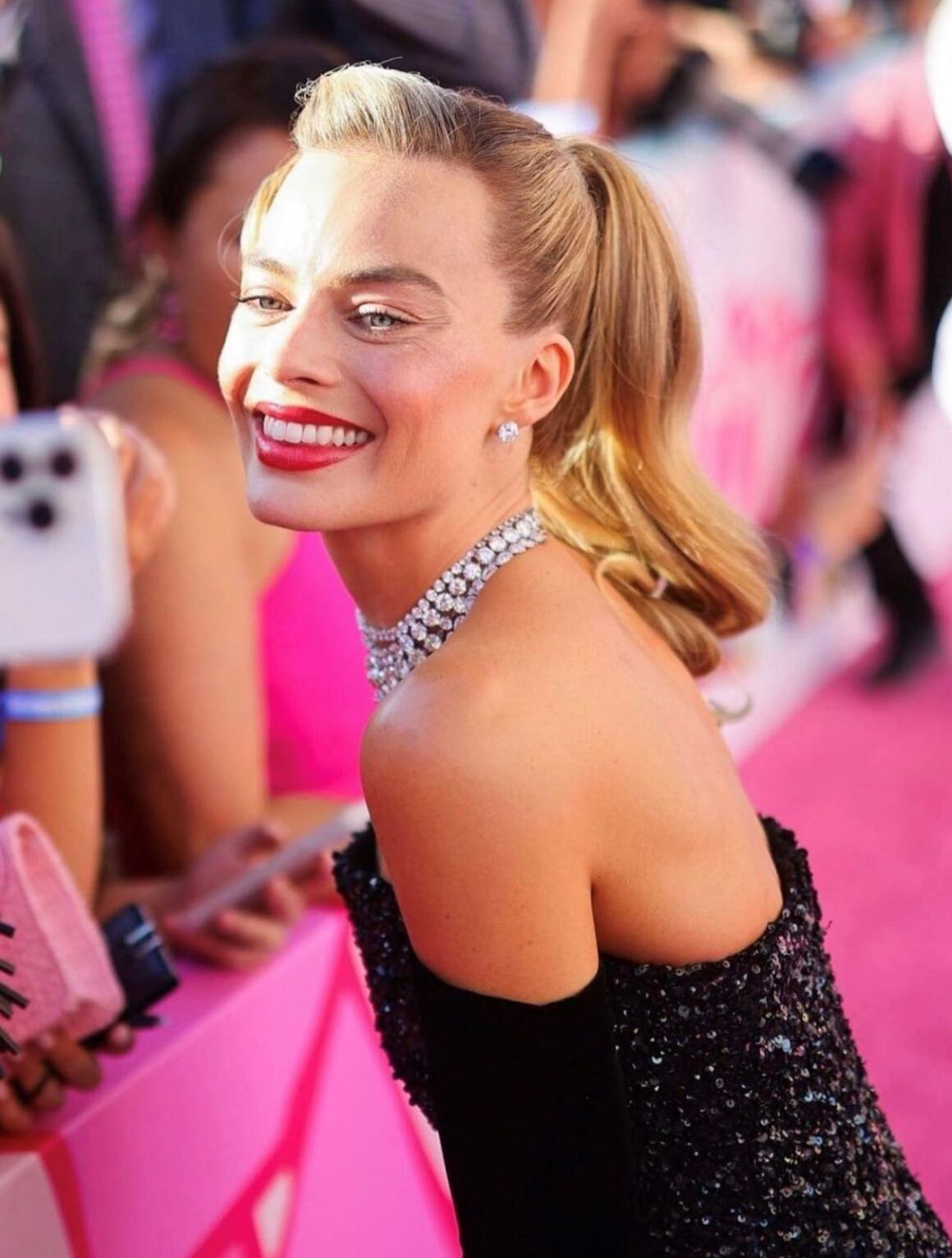 Margot Robbie alla premiere di Barbie The Movie.