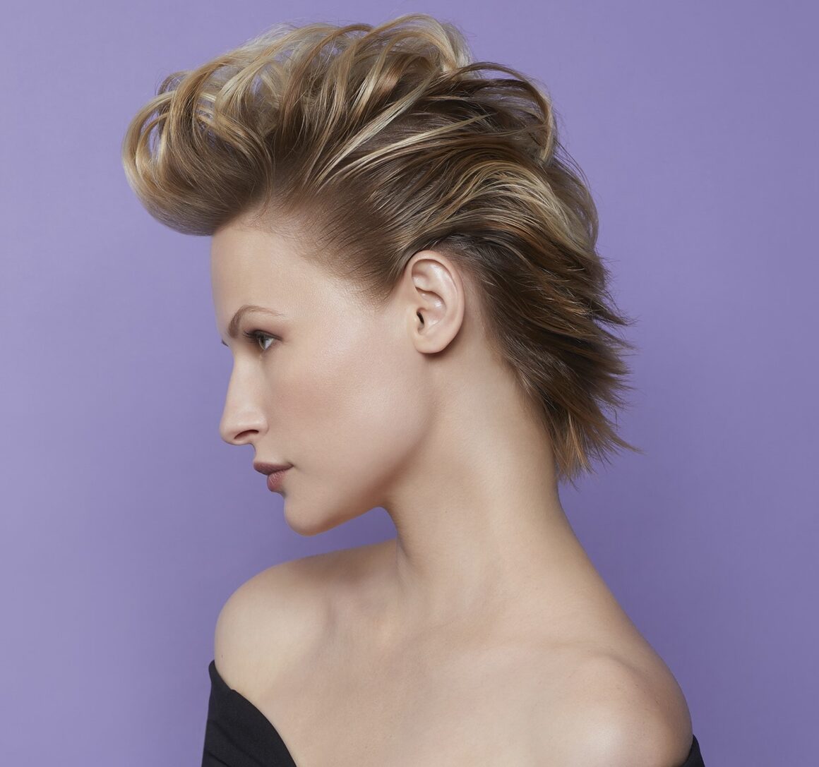 tagli capelli per fronte bassa