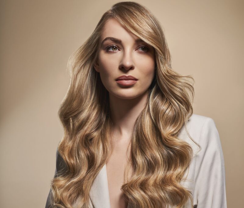 Capelli biondi, quale tonalizzante usare | Colorami Magazine
