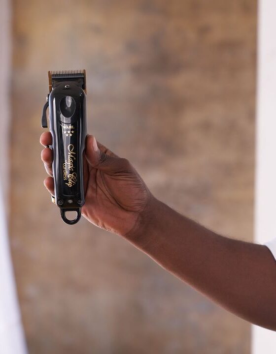 Taglio barber, nasce Wahl 5-Star Black Magic Clip | Colorami Magazine