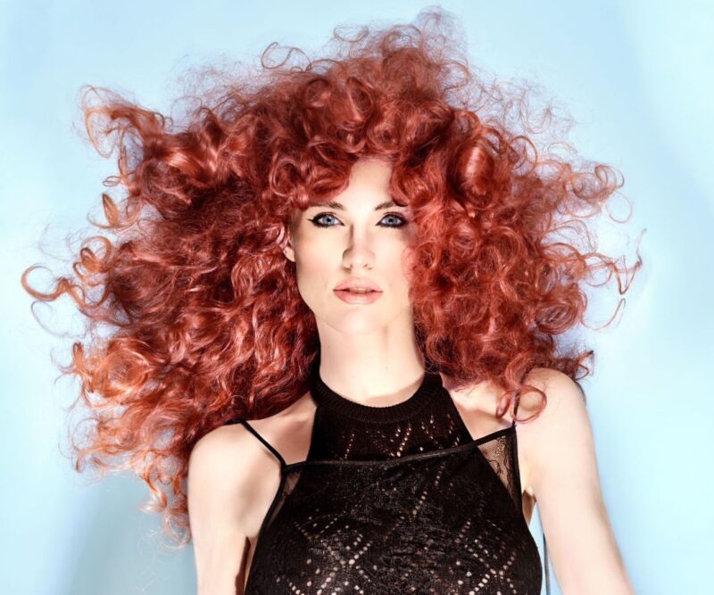 Guida alle palette e ai colori capelli più pazzi del 2025 | Colorami Magazine
