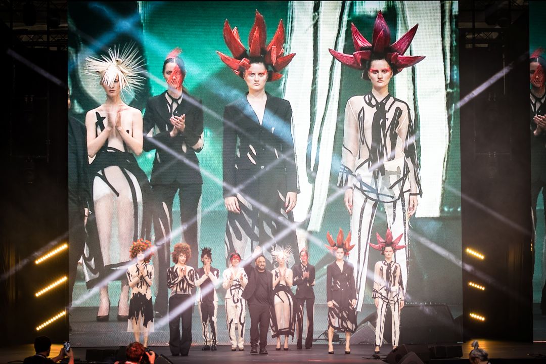 lo show di Angelo Seminara a On Hair