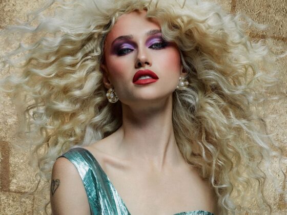 I 10 migliori prodotti per capelli ricci definiti 2025 | Colorami Magazine