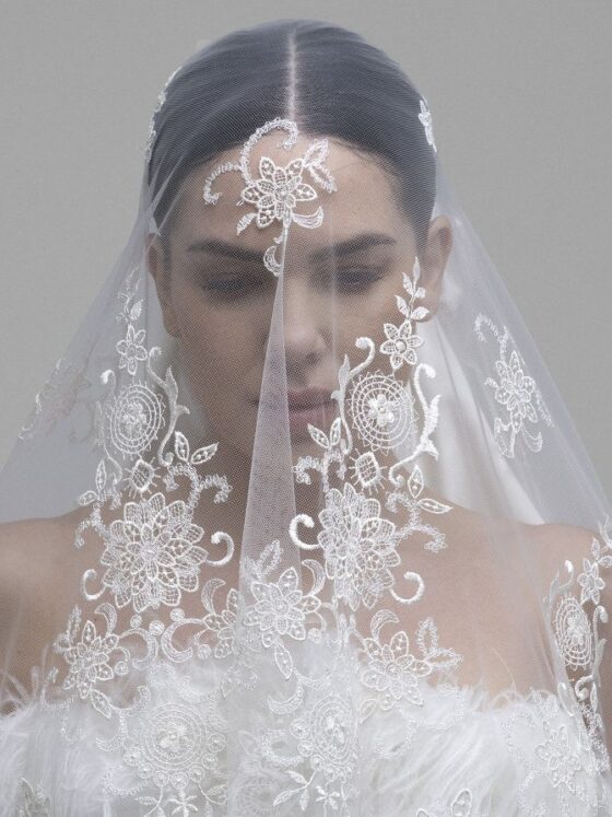 Le acconciature per la sposa classica dell’estate 2025 | Colorami Magazine