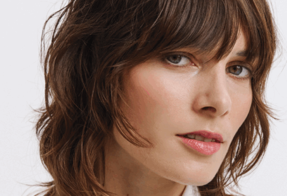 Effortless look, come realizzarlo con le creme di styling capelli | Colorami Magazine