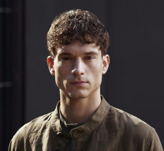 I tagli uomo per capelli ricci dell'estate 2025 | Colorami Magazine