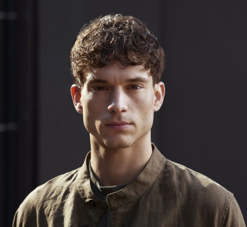 I tagli uomo per capelli ricci dell'estate 2025 | Colorami Magazine
