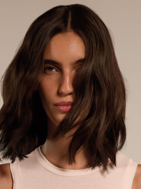 Tendenze taglio, il lazy girl bob autunno 2025 | Colorami Magazine