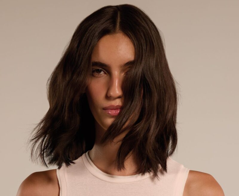 Tendenze taglio, il lazy girl bob autunno 2025 | Colorami Magazine