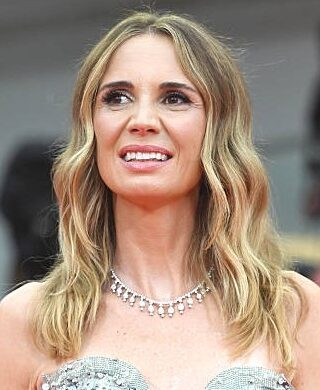 Capelli sciolti e ondulati: le star di Venezia 2025 | Colorami Magazine