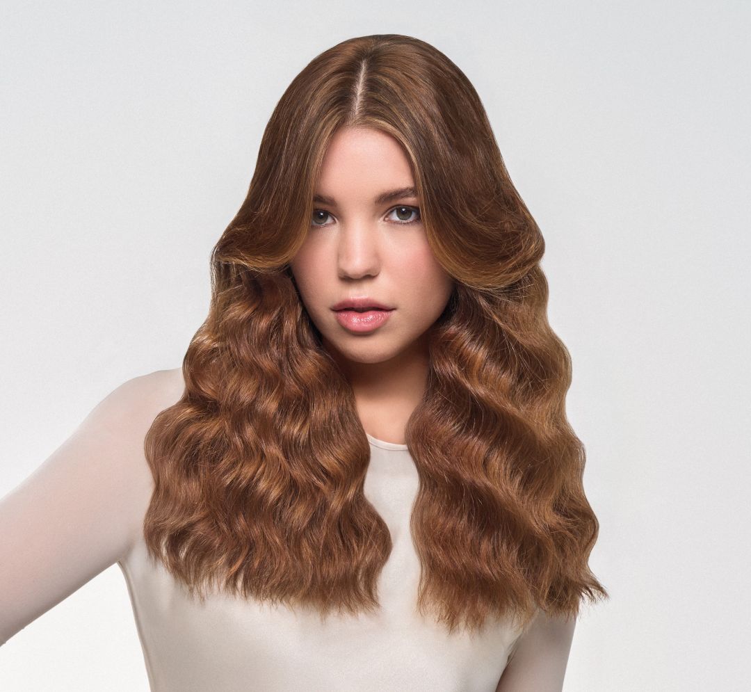 capelli castani, le tonalità dell'autunno 2025