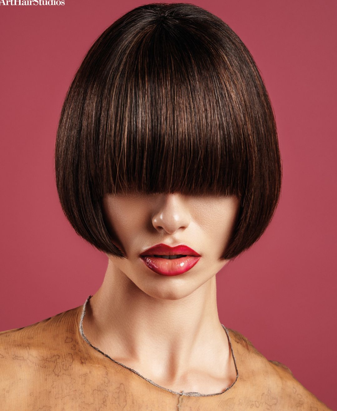 capelli castani, le tonalità dell'autunno 2025