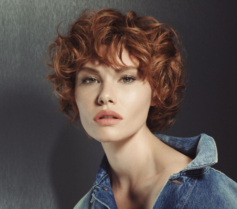 Capelli castani, le 10 tonalità dell’autunno 2025 | Colorami Magazine