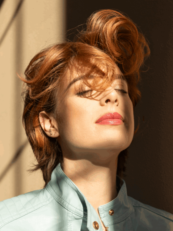 Come utilizzare gli oli essenziali sui capelli: l’esperta | Colorami Magazine