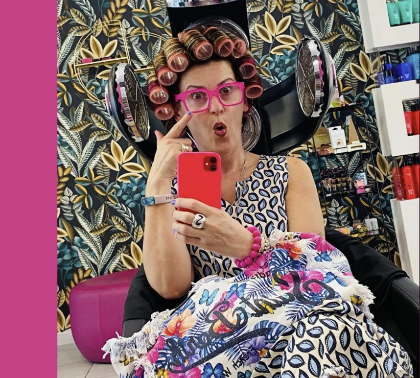 Fucsia Hair Designer