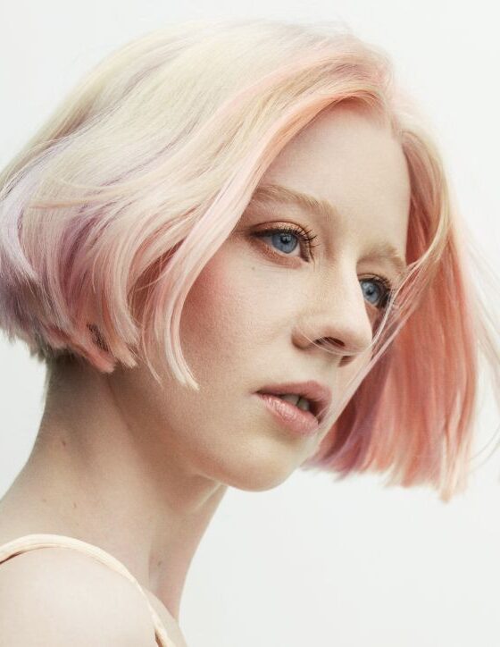Tendenze capelli 2026, il tie dye blonde | Colorami Magazine