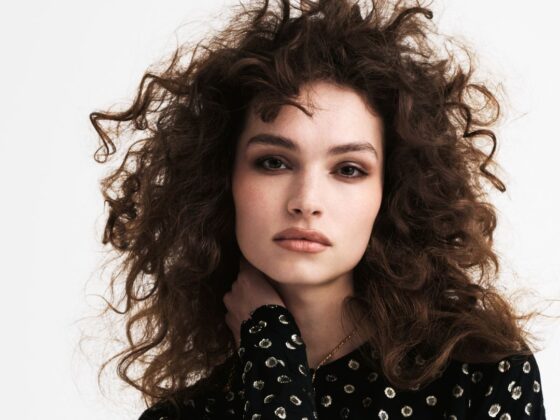 Capelli castani, tutte le sfumature di tendenza nel 2026 | Colorami Magazine