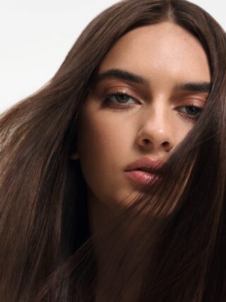 I migliori anticrespo del 2026, i più utilizzati dai parrucchieri | Colorami Magazine