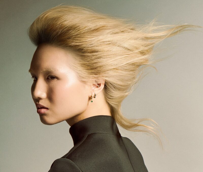 Caduta stagionale capelli: 5 consigli di prevenzione della tricologa | Colorami Magazine