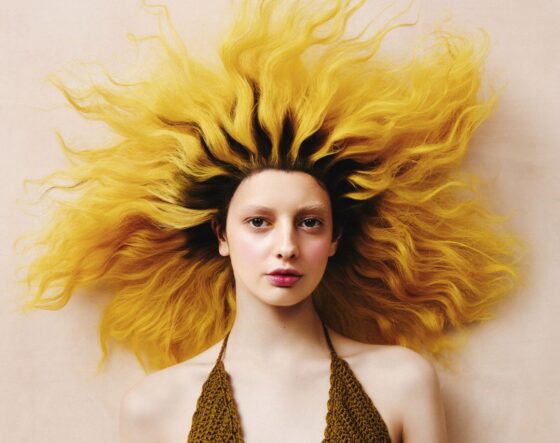 Stress e capelli: c'è un legame? Risponde la tricologa | Colorami Magazine