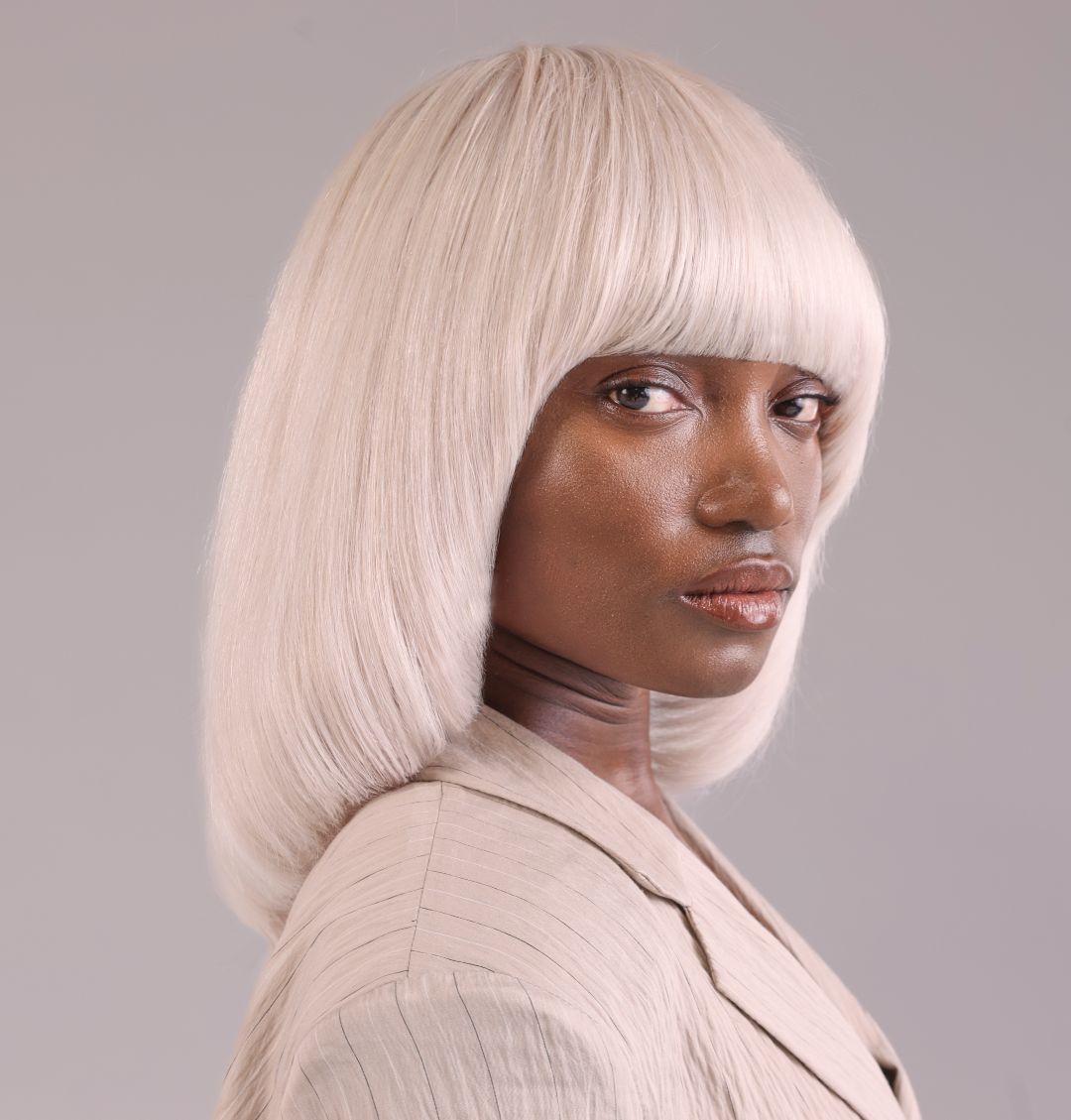 tendenze capelli donna autunno inverno 2026/27 biondo freddo