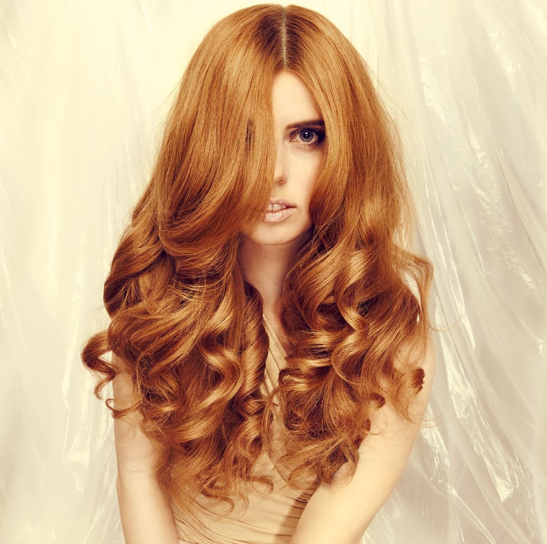 tenenze capelli rossi autunno 2026: Safy Burton