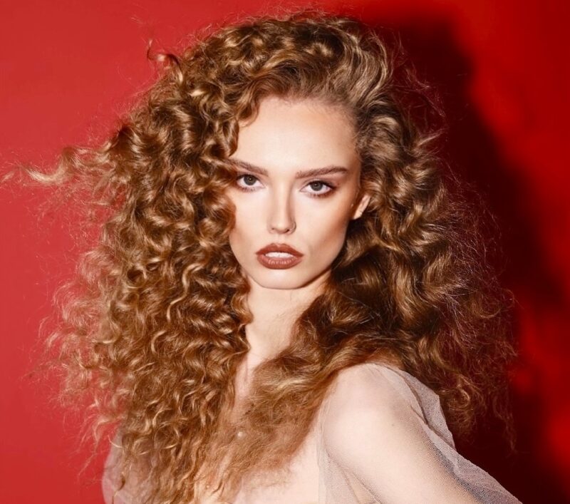 I 7 tagli per capelli ricci e mossi dell’autunno 2026 | Colorami Magazine